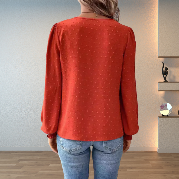 Louise | Sweter z koronkowymi detalami