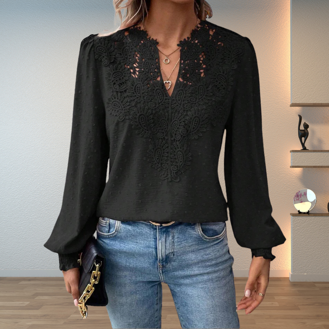 Louise | Sweter z koronkowymi detalami